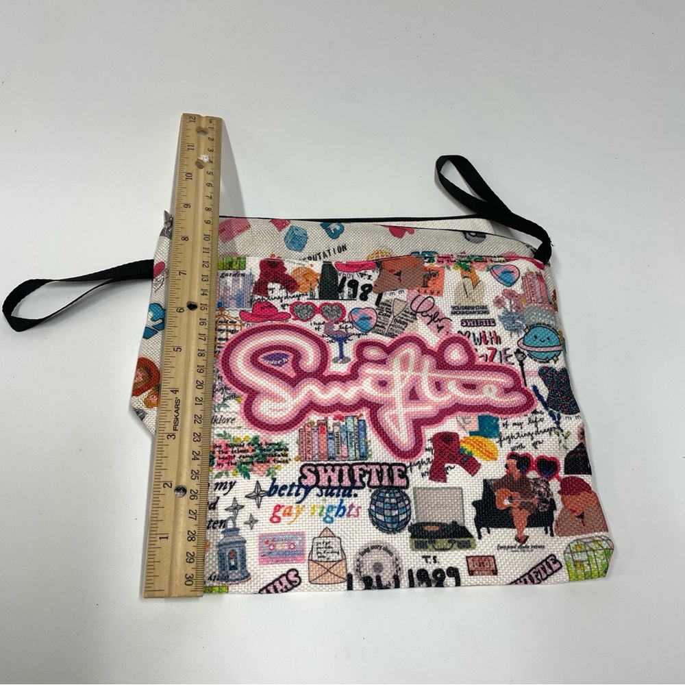NWOT Taylor Swift Swiftie Canvas Makeup Jewelry Bag Set 3-piece Era Tour Gift - Picture 6 of 8